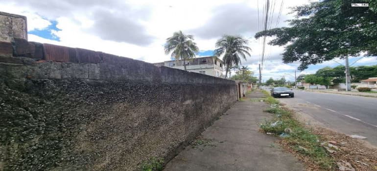 Foto 2 de 7: Comercial em leilão em Campos Dos Goytacazes - RJ — Prédio Residencial Nº 84 Da Av. Friburgo, Campos Dos Goytacazes/rj