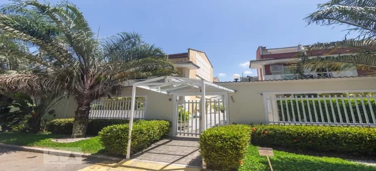 Foto 1 de 2: Casa em leilão em Rio De Janeiro - RJ, bairro Jacarepaguá — 25% Rua Orígenes Lessa, 445,