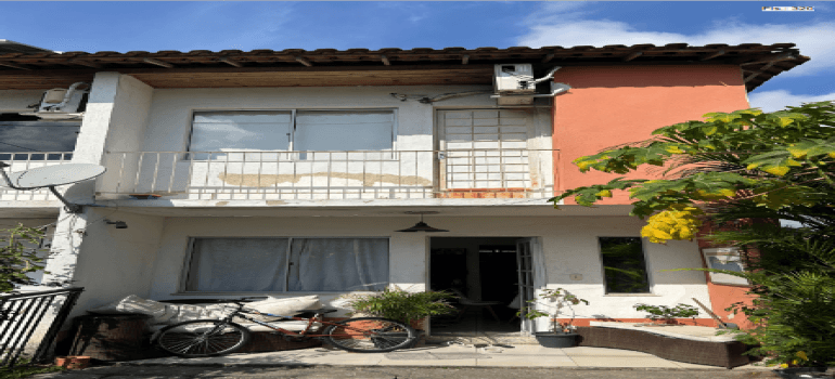 Foto 1 de 8: Casa em leilão em Duque De Caxias - RJ — AV. ARCAMPO 26, BL. 10-A, CASA