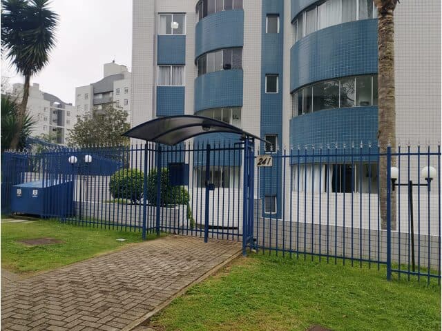Foto 8 de 9: Apartamento em leilão em Curitiba - PR — AUTOS:  0000762-52.2025.5.09.0652 Apartamento nº 12, tipo “B”, localizado no primeiro pavimento ou térreo, do Edifício Via Réggio, situado nesta capital à Rua Pedro Fabri, 241, apartamento este com ár