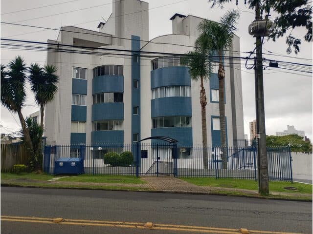 Foto 2 de 9: Apartamento em leilão em Curitiba - PR — AUTOS:  0000762-52.2025.5.09.0652 Apartamento nº 12, tipo “B”, localizado no primeiro pavimento ou térreo, do Edifício Via Réggio, situado nesta capital à Rua Pedro Fabri, 241, apartamento este com ár