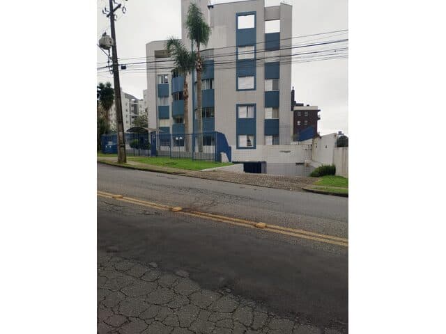 Foto 4 de 9: Apartamento em leilão em Curitiba - PR — AUTOS:  0000762-52.2025.5.09.0652 Apartamento nº 12, tipo “B”, localizado no primeiro pavimento ou térreo, do Edifício Via Réggio, situado nesta capital à Rua Pedro Fabri, 241, apartamento este com ár