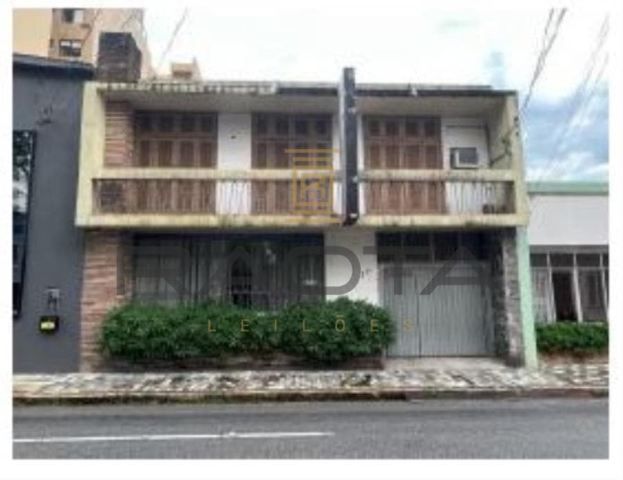 Foto 2 de 5: Terreno em leilão em Pelotas - RS, bairro Centro — Terreno Centro Pelotas com duas casas Terreno urbano 419,045m2 Pelotas