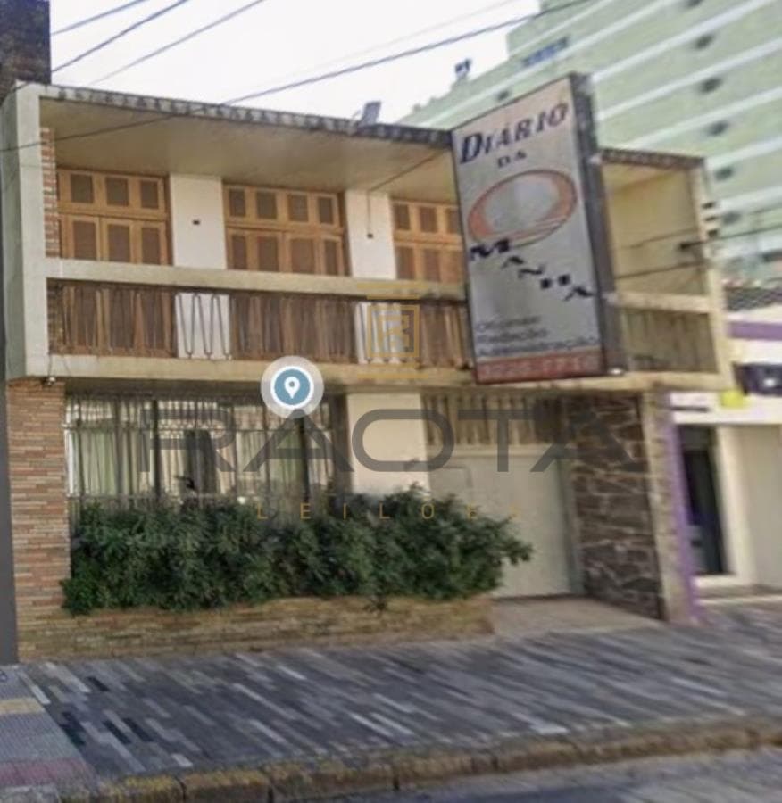 Foto 1 de 5: Terreno em leilão em Pelotas - RS, bairro Centro — Terreno Centro Pelotas com duas casas Terreno urbano 419,045m2 Pelotas