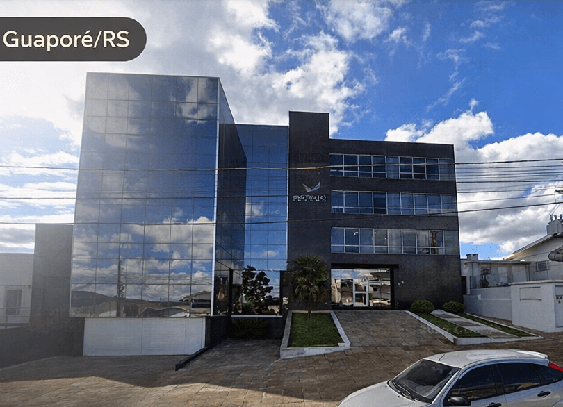 Comercial em leilão em Guaporé - RS — Imóvel De 04 Pavimentos Com 1.407,50m² Em Guaporé/rs
