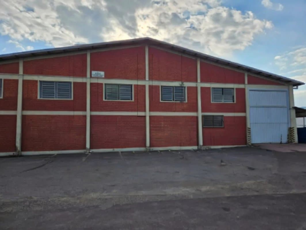 Comercial em leilão em Campo Bom - RS, bairro V — Complexo Industrial Com 52.071,98m²em Campo Bom-rs