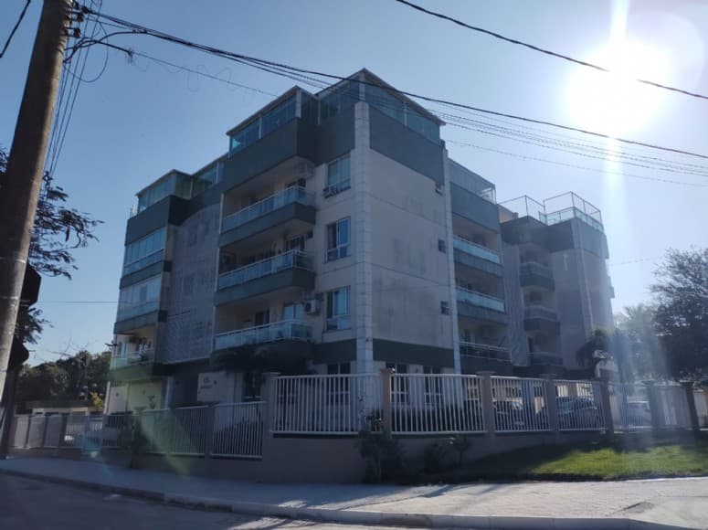 Foto 3 de 8: Apartamento em leilão em Niterói - RJ — EXCELENTE APT EM ITAIPU - NITERÓI - CONDOMÍNIO DO EDIFÍCIO SOLAR DE ITACOATIARA