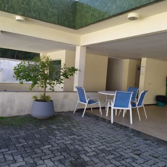 Foto 6 de 8: Apartamento em leilão em Niterói - RJ — EXCELENTE APT EM ITAIPU - NITERÓI - CONDOMÍNIO DO EDIFÍCIO SOLAR DE ITACOATIARA