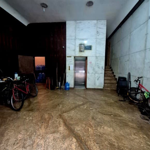 Foto 4 de 6: Comercial em leilão em Rio De Janeiro - RJ — PRÉDIO COMERCIAL COM EXCELENTES LOJAS E SALAS NO CENTRO DO RIO (PRÓX A PRAÇA MAUÁ)