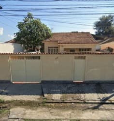 Casa em leilão em Rio De Janeiro - RJ — CASA EM REALENGO - 167M² DE ÁREA EDIFICADA