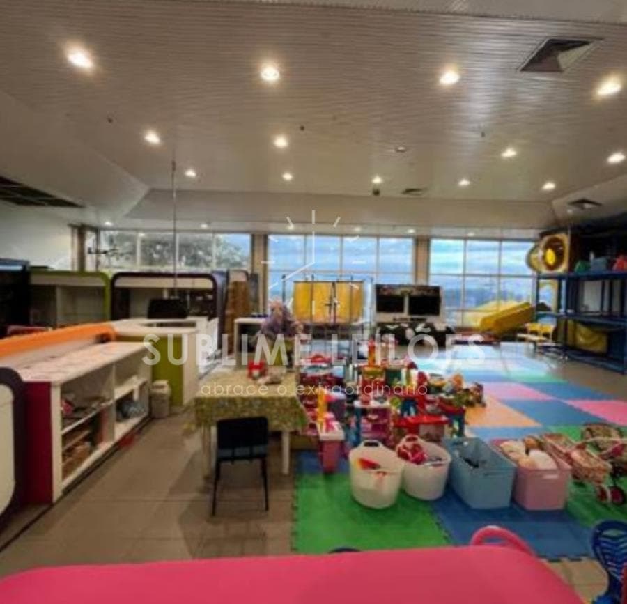 Foto 4 de 5: Comercial em leilão em Marília - SP, bairro Jardim Tangará — 209m² útil | Benfeitorias Espaço de recreação infantil em Marília