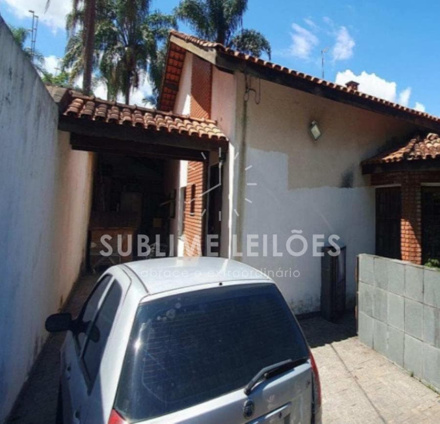 Foto 2 de 21: Casa em leilão em São Paulo - SP, bairro Interlagos — Terreno de 803m² | Constr. de 260m² Casa no Interlagos