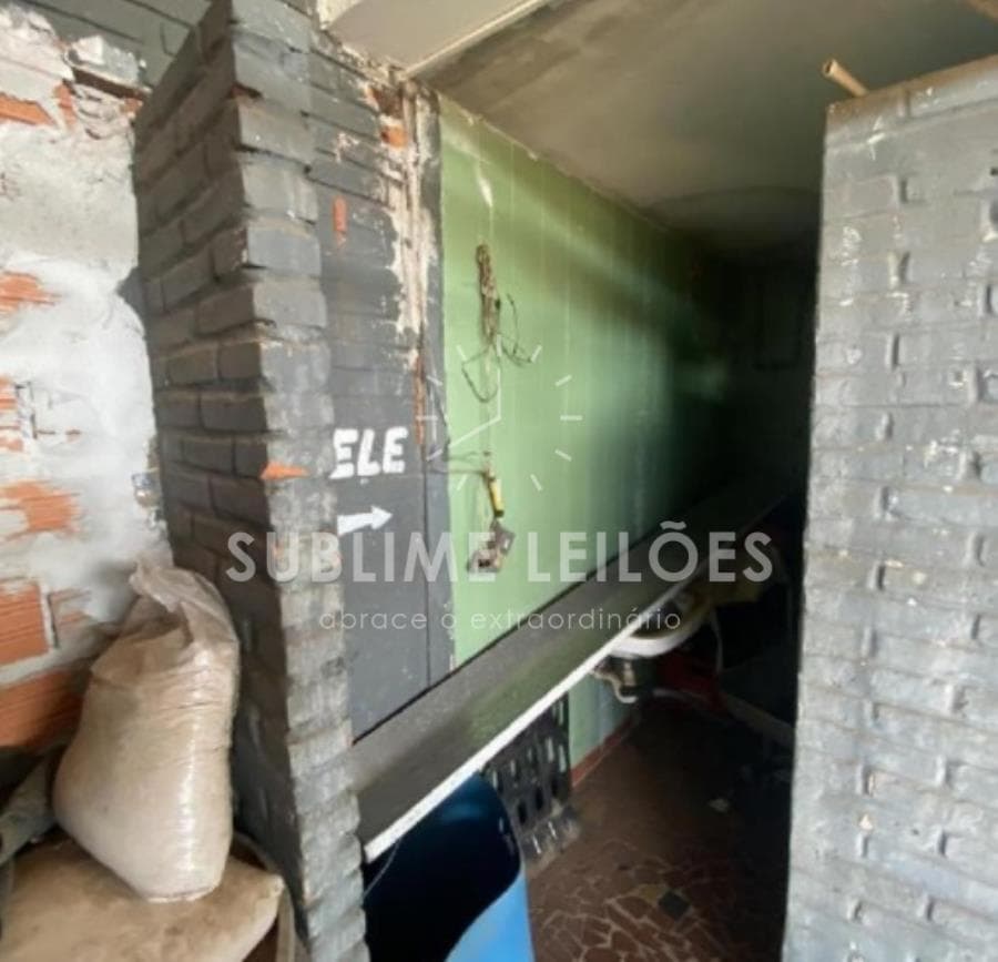 Foto 10 de 15: Comercial em leilão em Rancharia - SP, bairro Jardim Universitario — Terreno de 1.089m² | Constr. de 693m² Prédio comercial em Rancharia