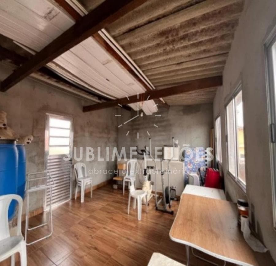 Foto 19 de 28: Casa em leilão em Suzano - SP, bairro Vila Urupês — Terreno de 300m² | Constr. de 373m² 5 Casas em Suzano