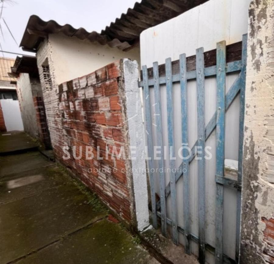 Foto 23 de 28: Casa em leilão em Suzano - SP, bairro Vila Urupês — Terreno de 300m² | Constr. de 373m² 5 Casas em Suzano