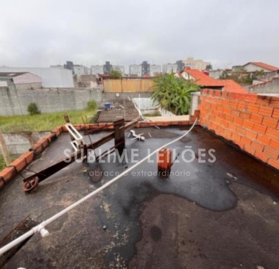 Foto 21 de 28: Casa em leilão em Suzano - SP, bairro Vila Urupês — Terreno de 300m² | Constr. de 373m² 5 Casas em Suzano