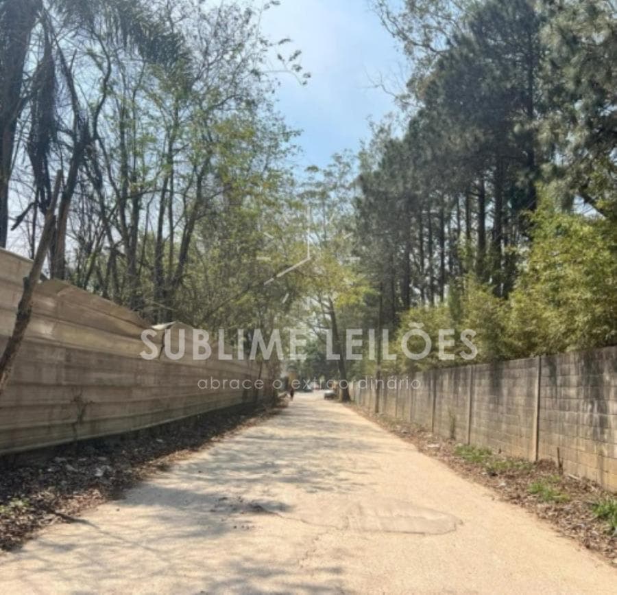 Foto 6 de 14: Terreno em leilão em São Paulo - SP, bairro Rancho do Abílio — 21,22 Hectares | Benfeitorias Complexo urbano no Rancho do Abílio - SP