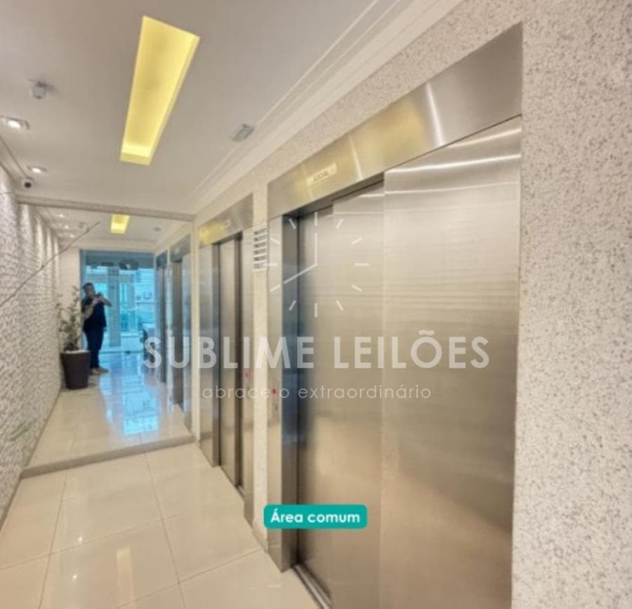 Foto 3 de 15: Apartamento em leilão em Santos - SP, bairro Embaré — 3 dormitórios | 98m² útil Apartamento em Santos