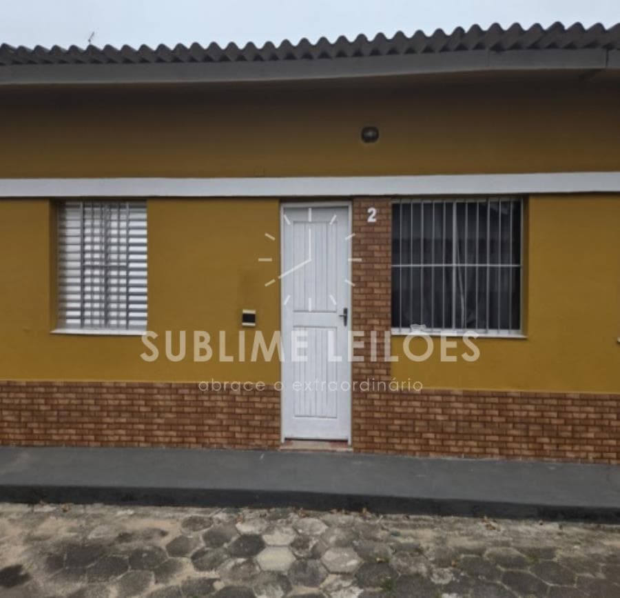 Foto 2 de 7: Casa em leilão em Itanhaém - SP, bairro Suarão — Terreno de 60m² | Constr. de 53m² Casa em Itanhaém - Cond. fechado