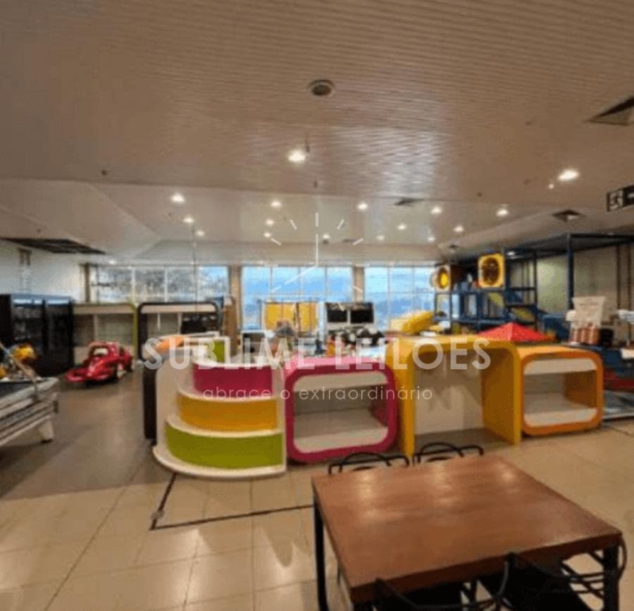 Foto 1 de 5: Comercial em leilão em Marília - SP, bairro Jardim Tangará — 209m² útil | Benfeitorias Espaço de recreação infantil em Marília