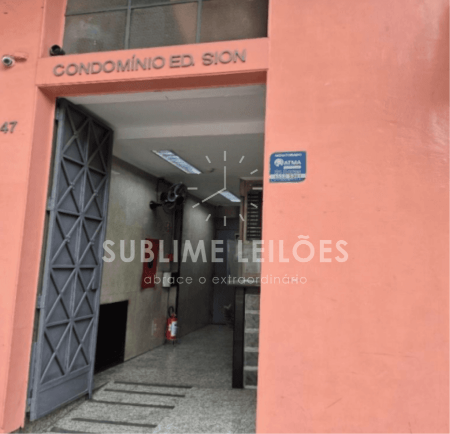 Foto 7 de 12: Comercial em leilão em São Paulo - SP — 118m² útil | Benfeitorias Conjunto comercial na Liberdade