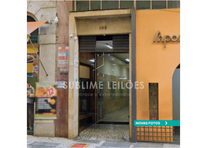 Comercial em leilão em São Paulo - SP — Área total de 148m² | 135m² útil Conjunto comercial no Centro